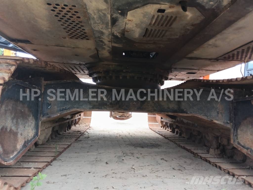 Hitachi ZX300LC-6 Bageri guseničari
