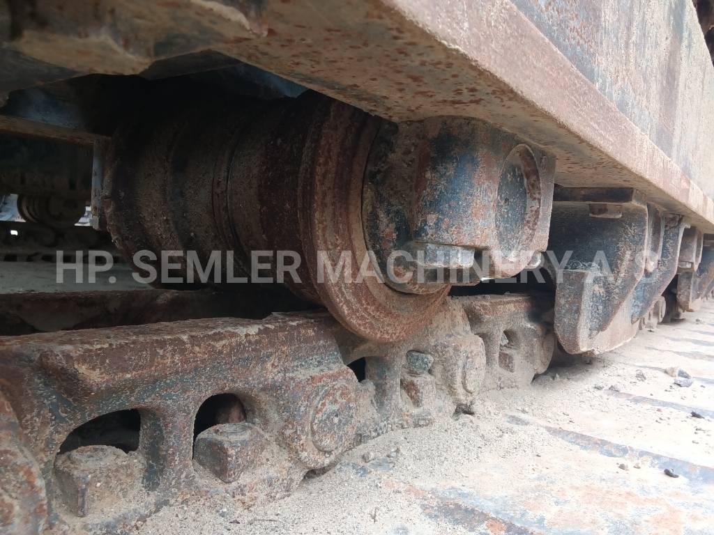 Hitachi ZX300LC-6 Bageri guseničari