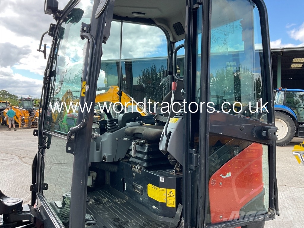Kubota KX 027-4 Mini kotrók < 7t