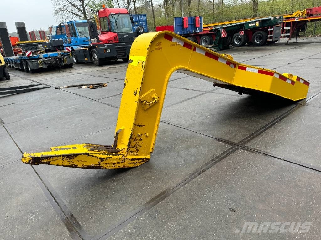 Gooseneck Gooseneck Terminal tractors