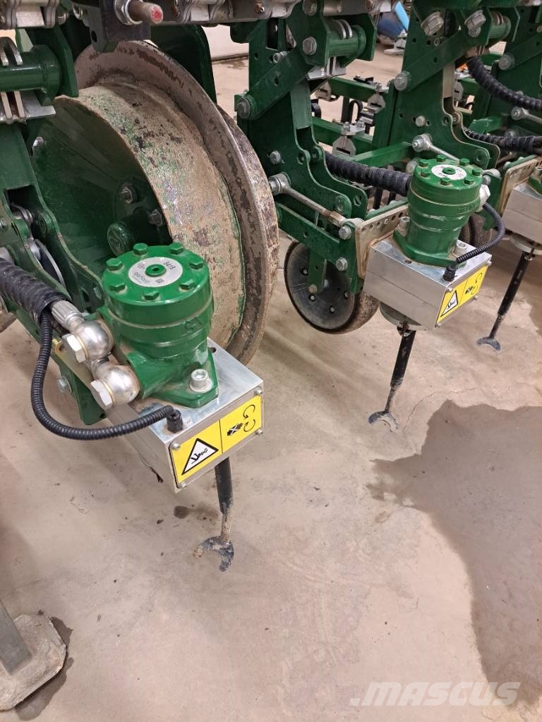 Garford Robocrop Inrow Καλλιεργητικές μηχανές κατά γραμμές