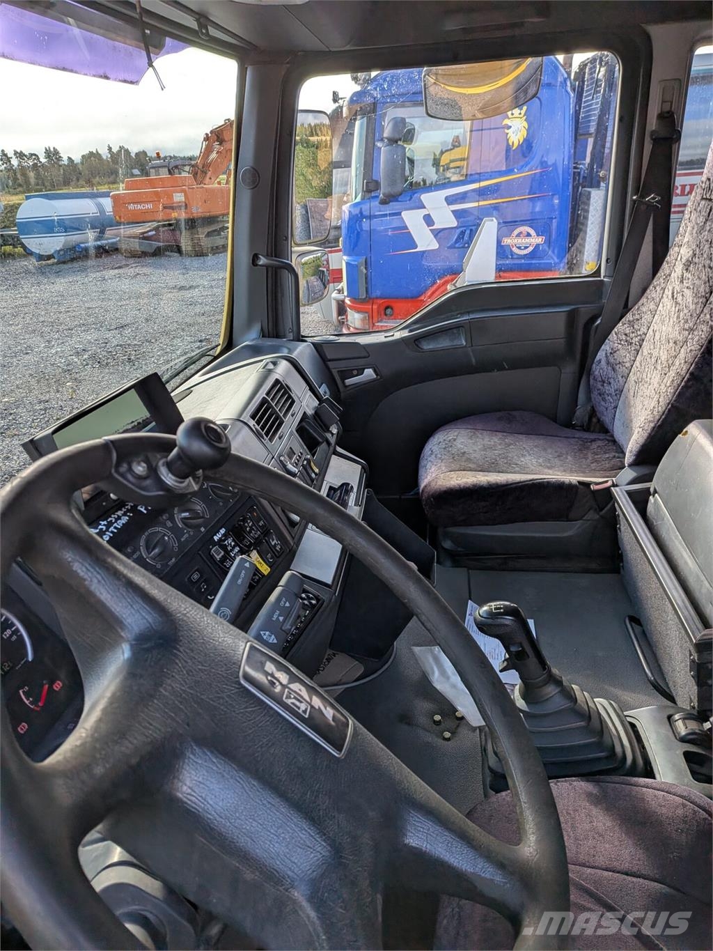 MAN TGA 35.480 吊鉤式起重車