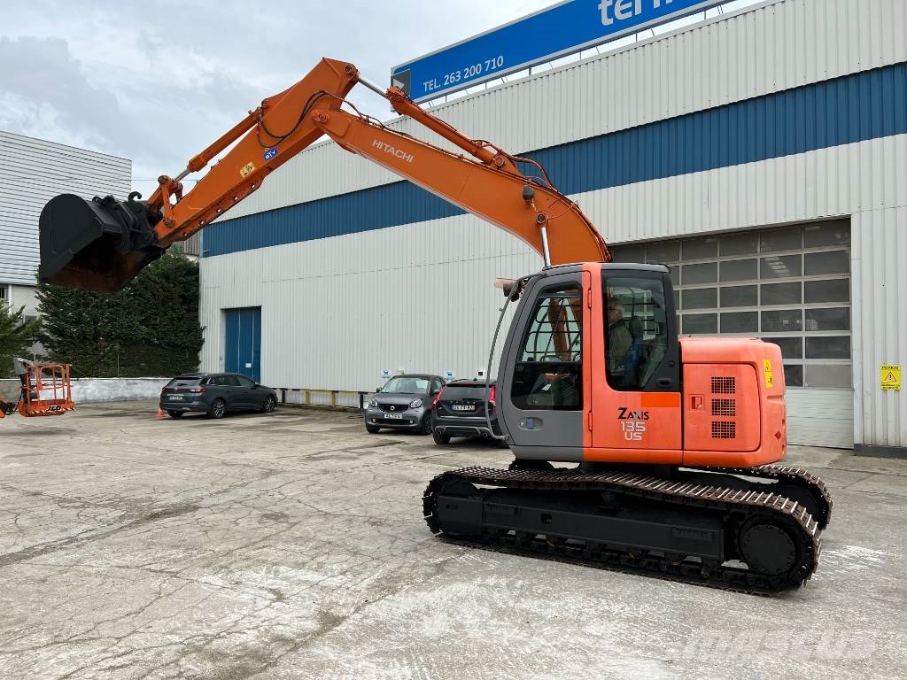 Hitachi ZX 135 US Pásová rýpadla