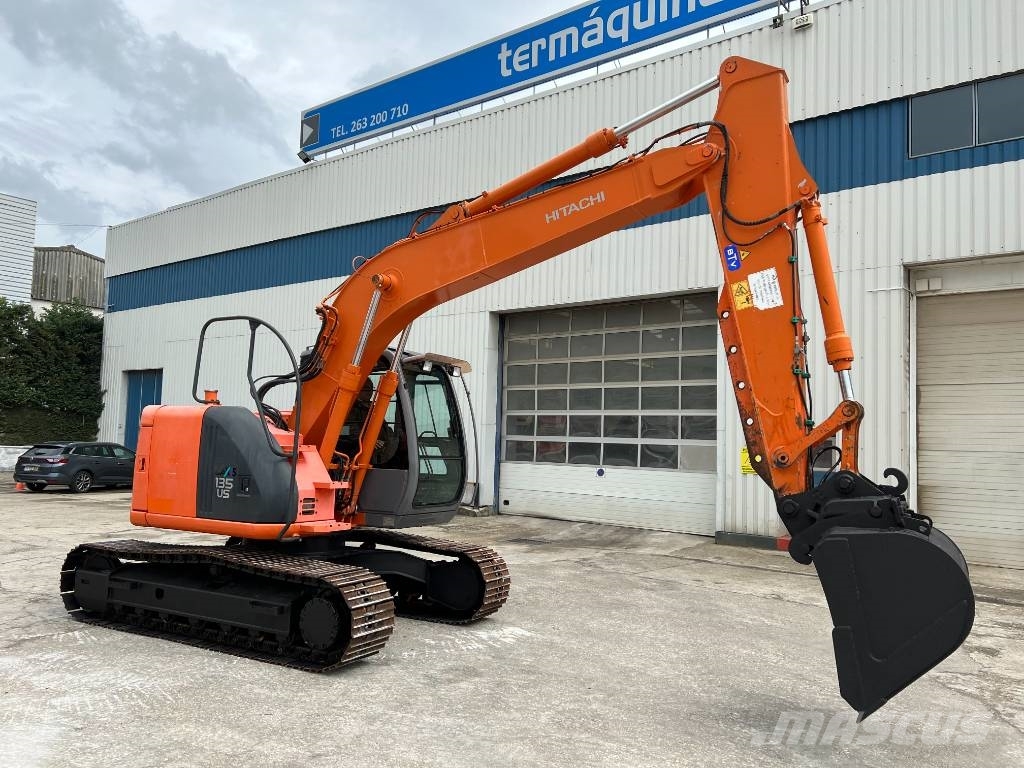 Hitachi ZX 135 US Pásová rýpadla
