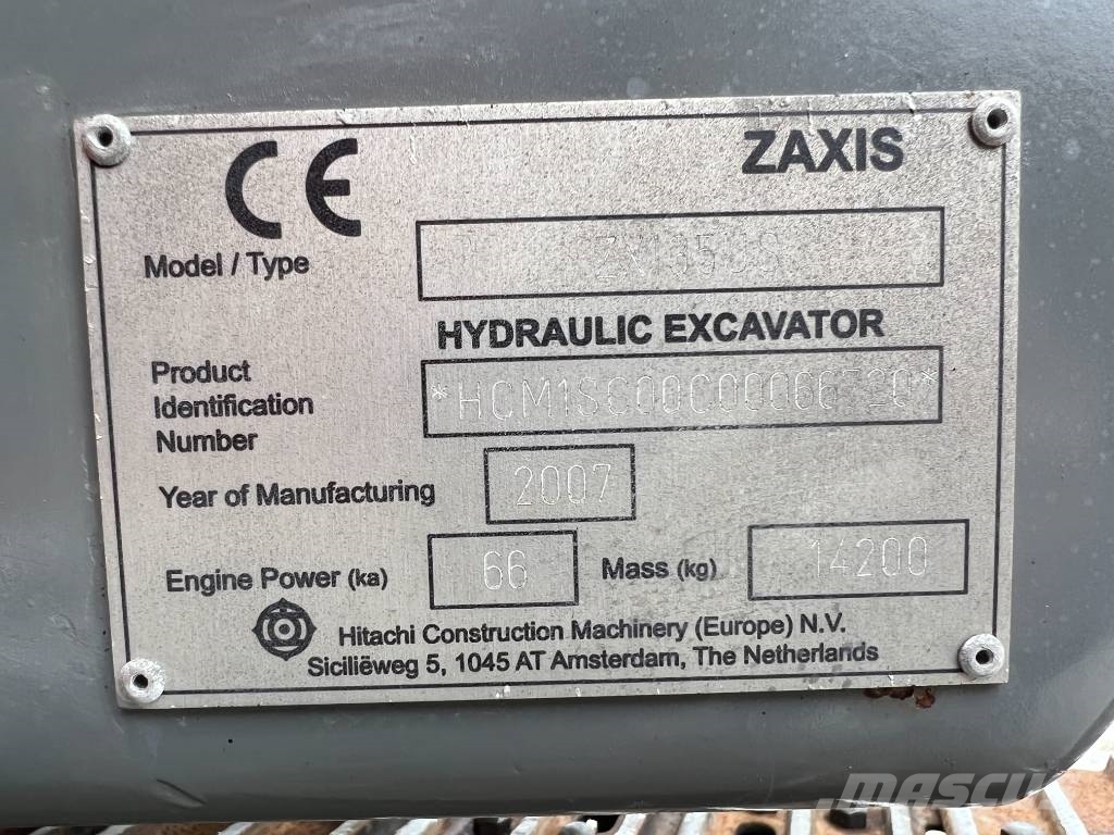 Hitachi ZX 135 US Pásová rýpadla
