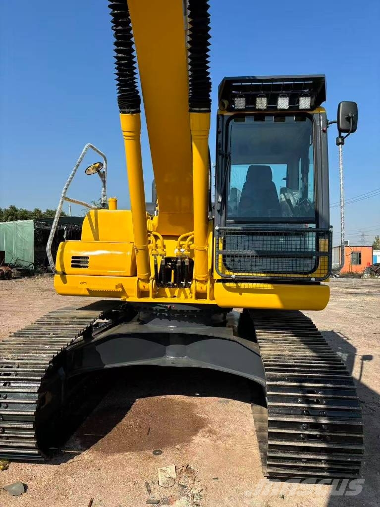 Komatsu PC220-11R Εκσκαφείς με ερπύστριες