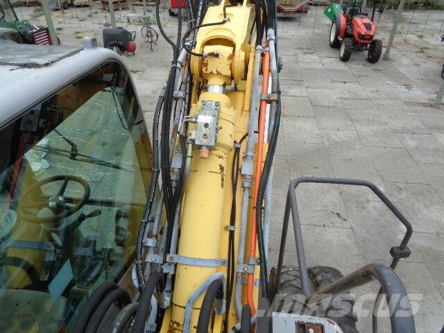 New Holland MH 4.6 Bagri na kolesih
