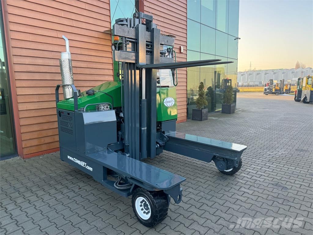 Combilift C4800 // Diesel //Low triplex Four-way truck