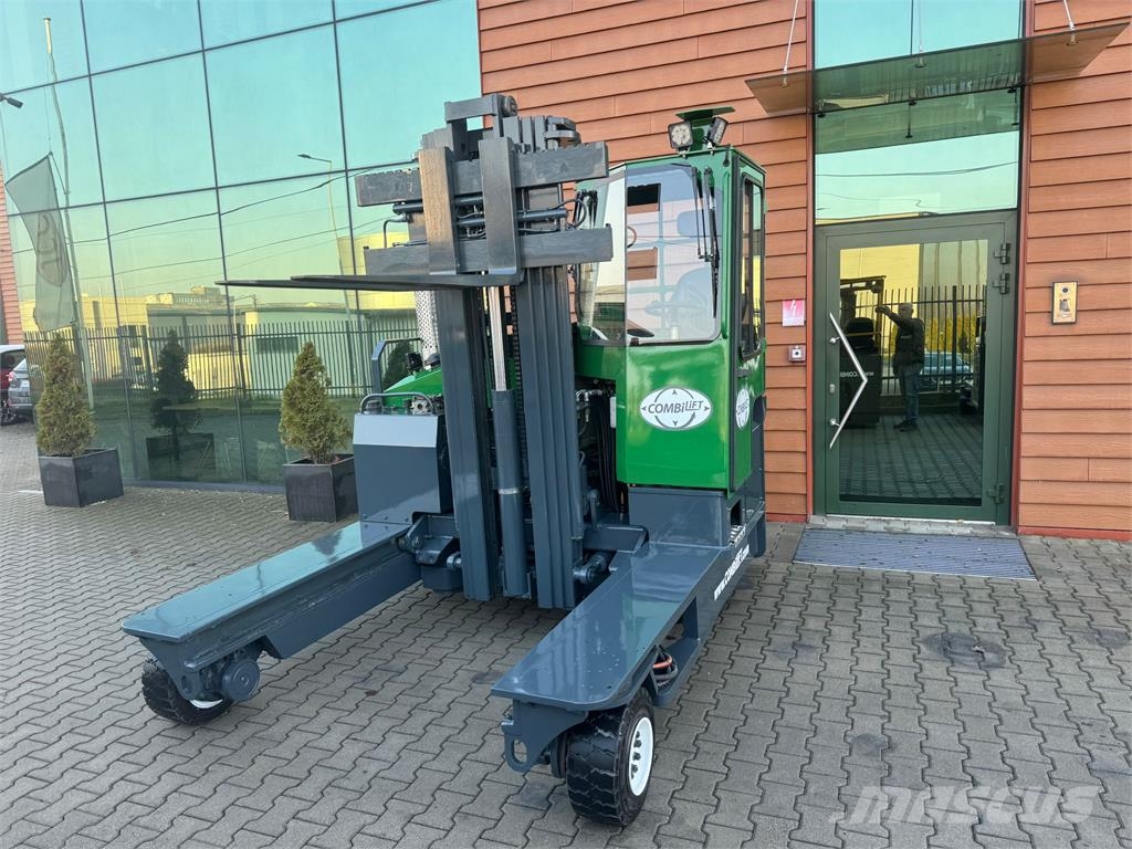 Combilift C4800 // Diesel //Low triplex Four-way truck