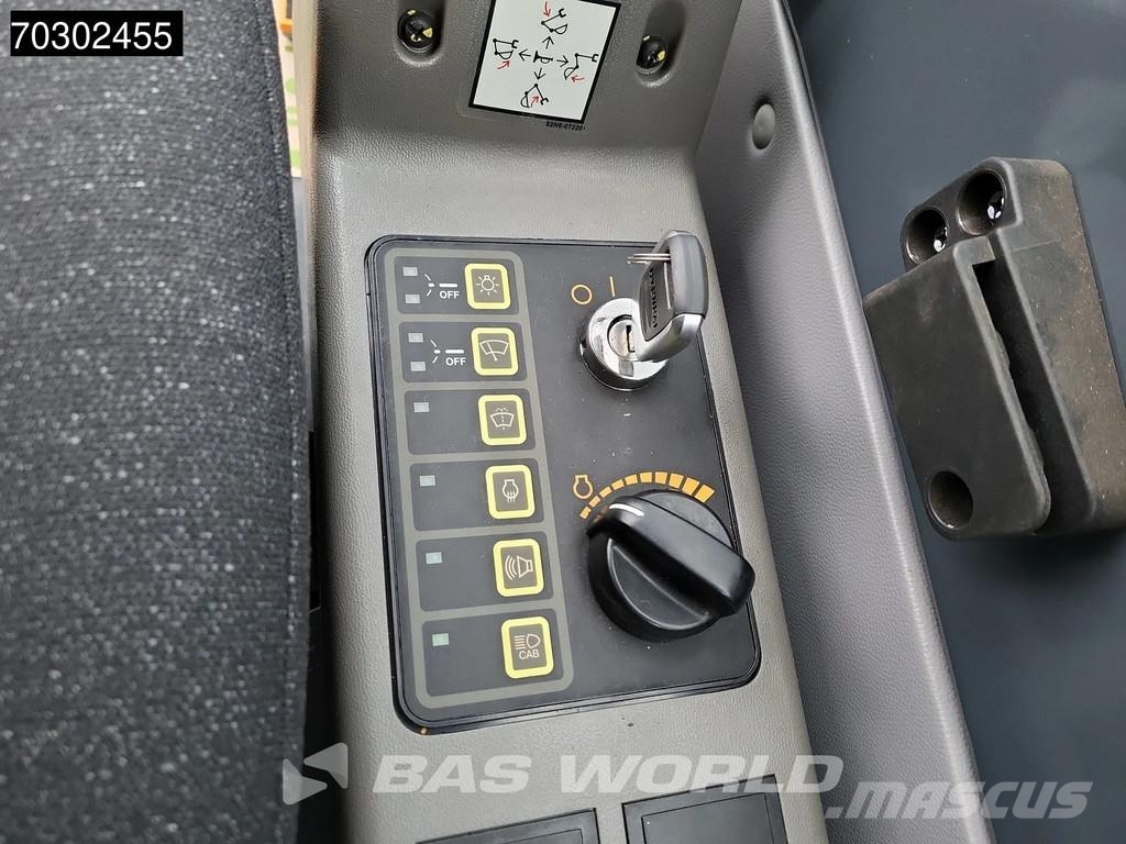 Hyundai R340 L New - NOT CE-Certified Bageri guseničari