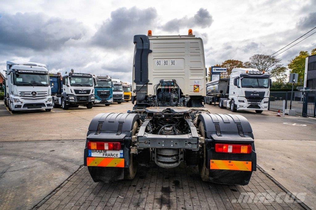 Volvo FMX 460 GLOB + HYDR Cabezas tractoras