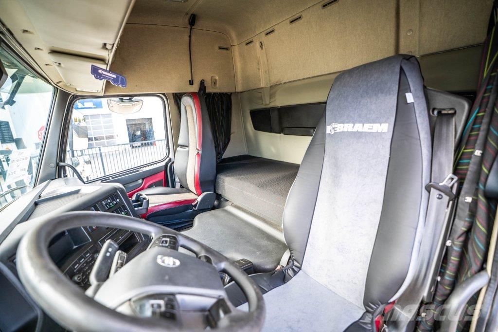 Volvo FMX 460 GLOB + HYDR Cabezas tractoras