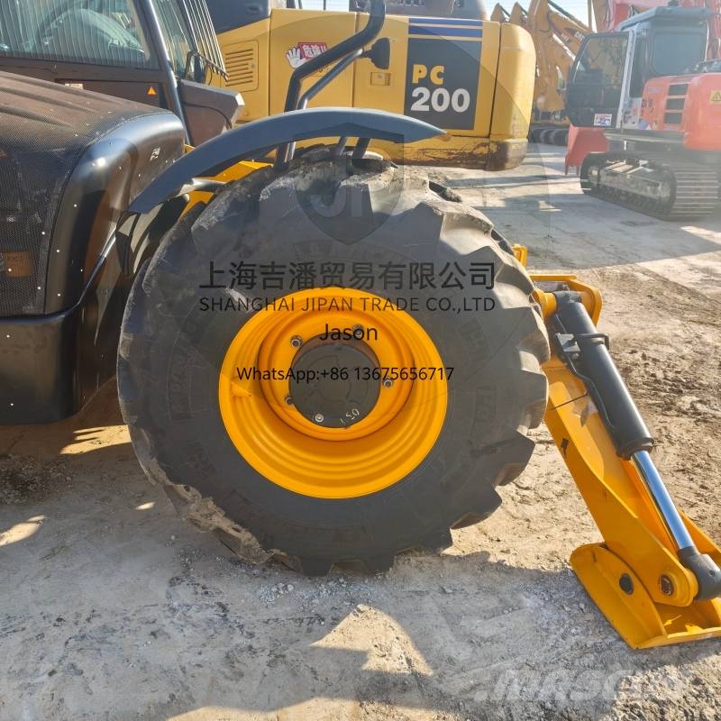JCB 540-140 テレスコーピックハンドラー