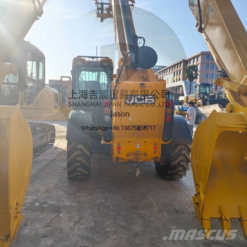 JCB 540-140 テレスコーピックハンドラー
