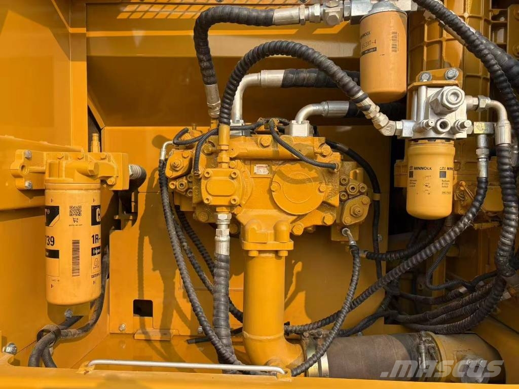 CAT 325D2 حفارات وسط 7 طن - 12 طن