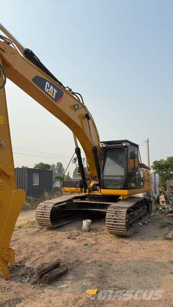 CAT 325D2 حفارات وسط 7 طن - 12 طن