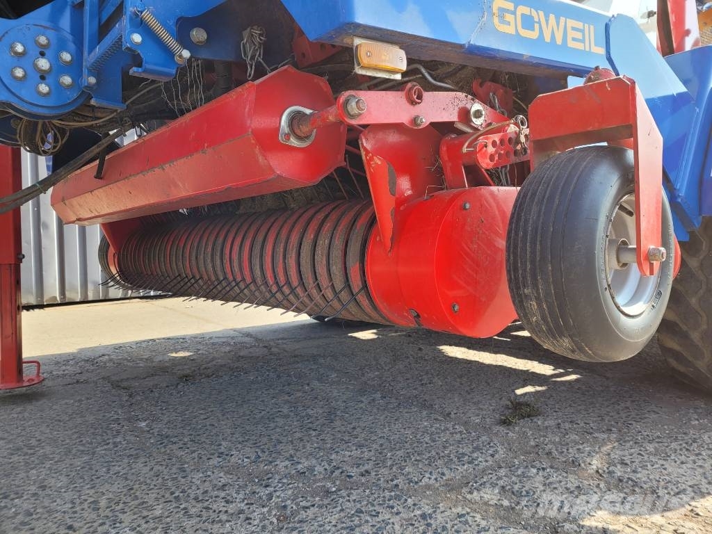 Goweil G5040 kombi. Lely Welger Round balers