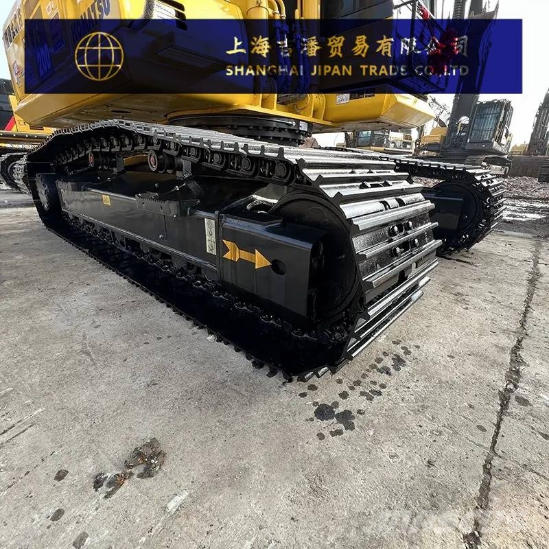 Komatsu PC 200 履带挖掘机