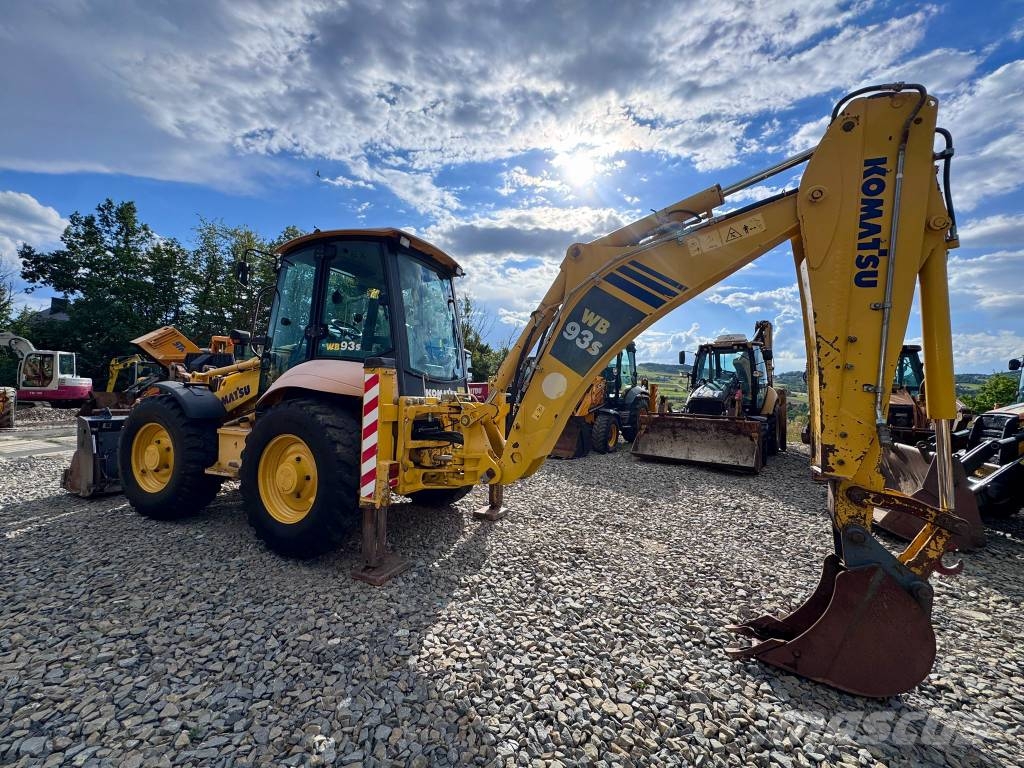 Komatsu WB 93 S Kaivurikuormaajat