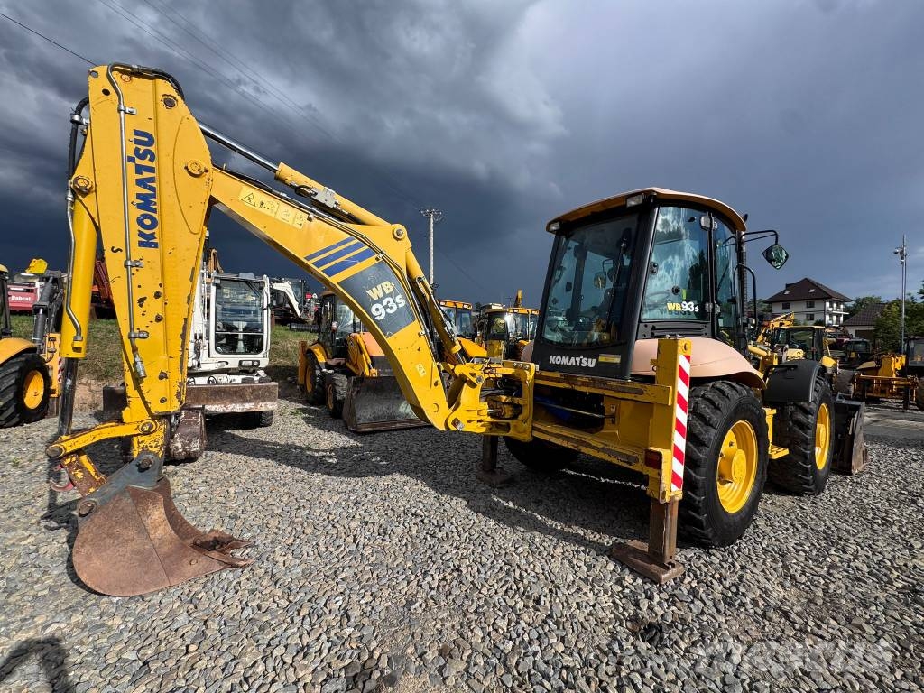 Komatsu WB 93 S Kaivurikuormaajat