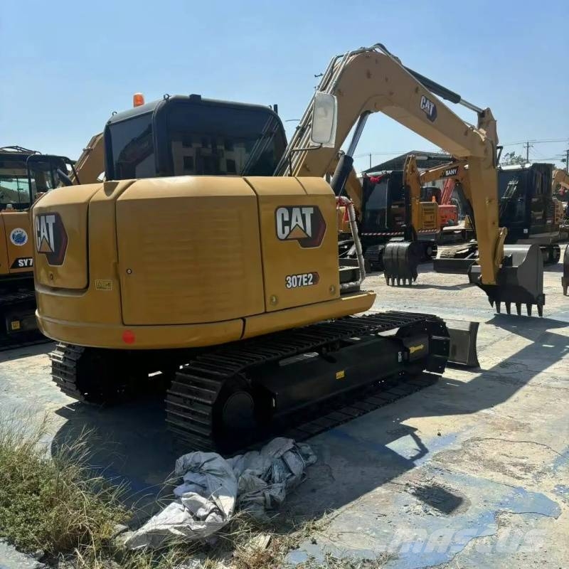 CAT 307 E Paletli ekskavatörler