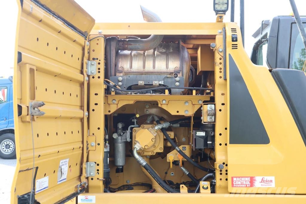 CAT 323 07A | ROTOTILT | QUICK COUPLER | BUCKET Rupsgraafmachines