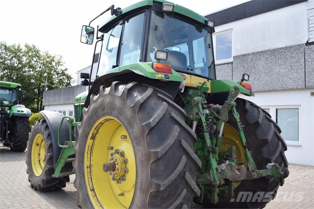 John Deere 7700 Трактори