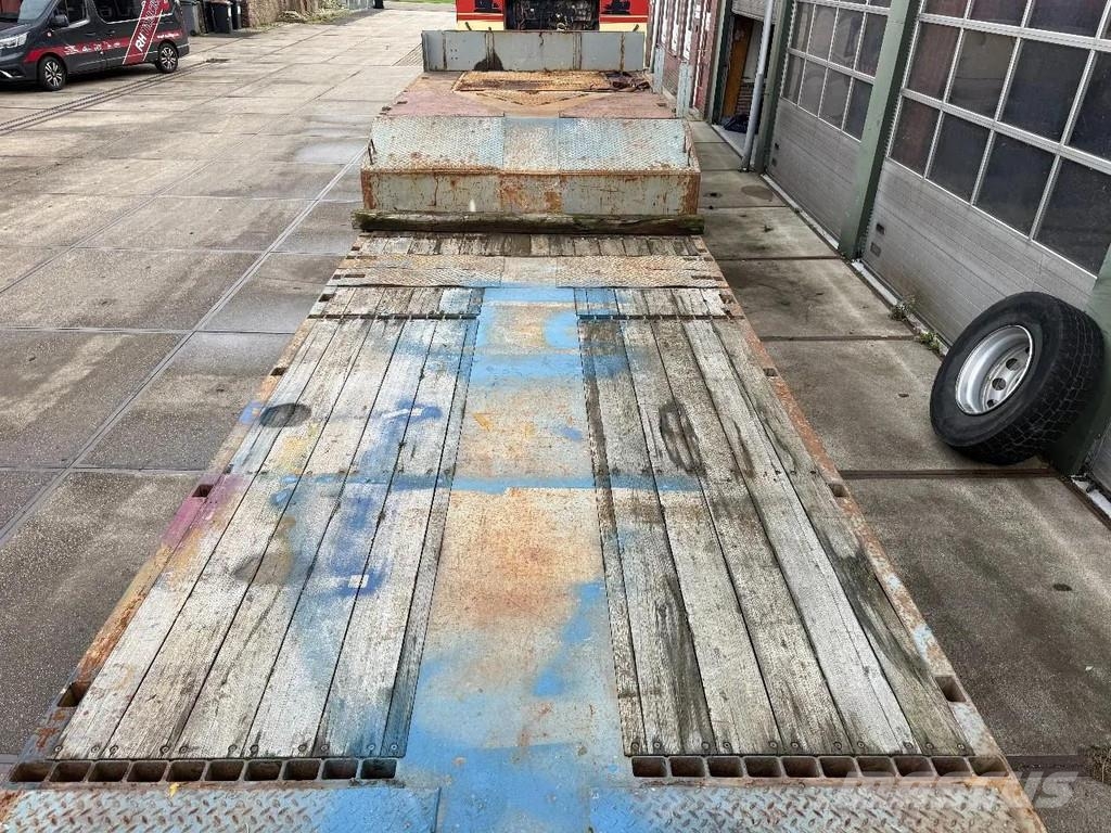 Nooteboom MCO-75-05V 5 AXLES - 2X EXTENDABLE - 4 AXLES FORCE Tieflader-Auflieger