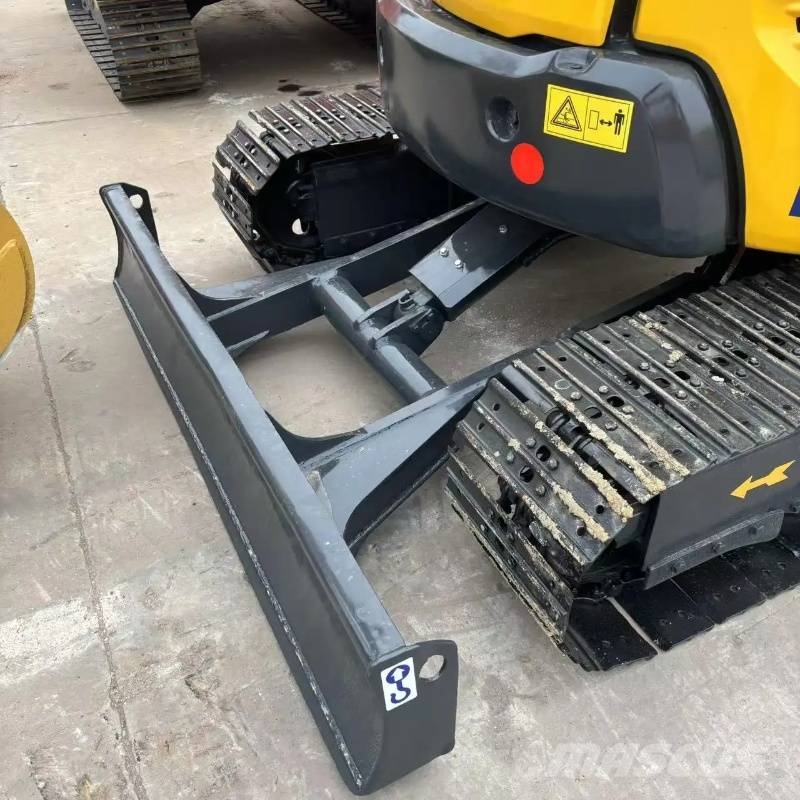 Komatsu PC55 Bagri goseničarji