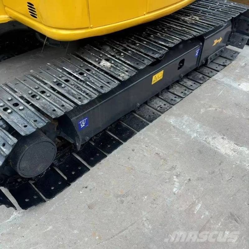 Komatsu PC55 Bagri goseničarji