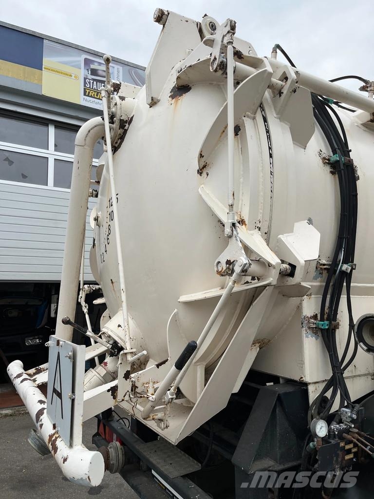 Schwarzmüller SAUG/DRUCKANHÄNGER*12m³*WIEDEMANN&REICHARDT*Hydrau Cisternas