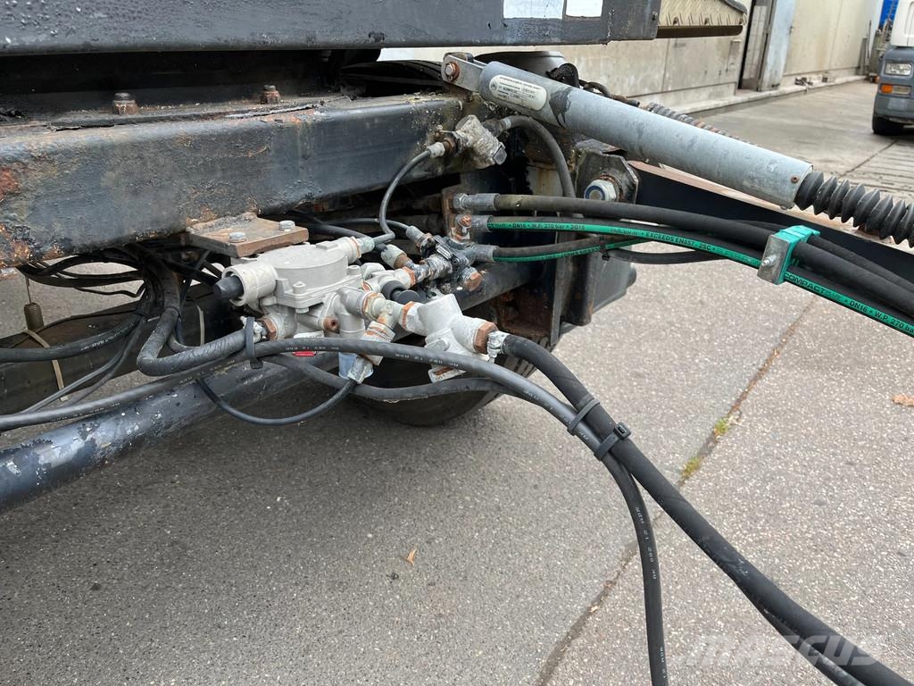 Schwarzmüller SAUG/DRUCKANHÄNGER*12m³*WIEDEMANN&REICHARDT*Hydrau Cisternas
