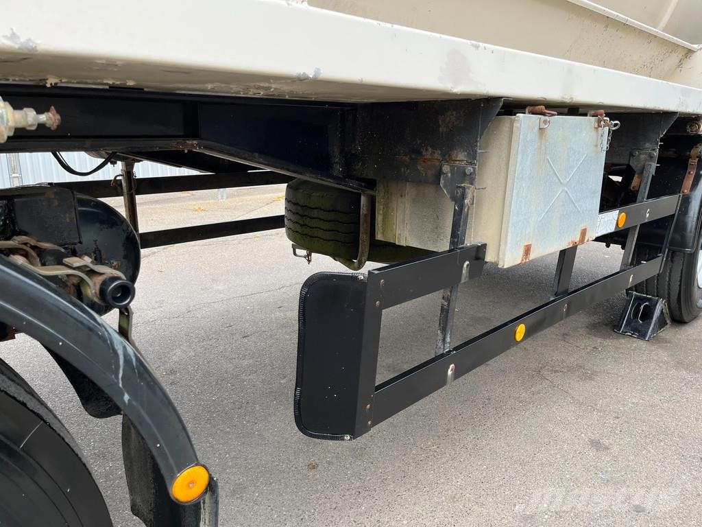 Schwarzmüller SAUG/DRUCKANHÄNGER*12m³*WIEDEMANN&REICHARDT*Hydrau Cisternas