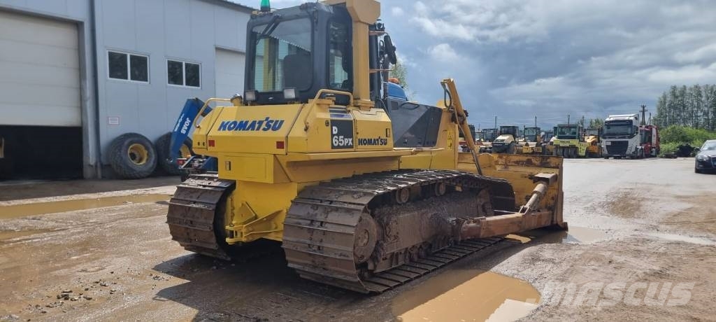 Komatsu D 65 PX-15 E0 Pásové dozery