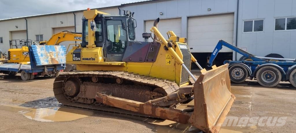 Komatsu D 65 PX-15 E0 Pásové dozery