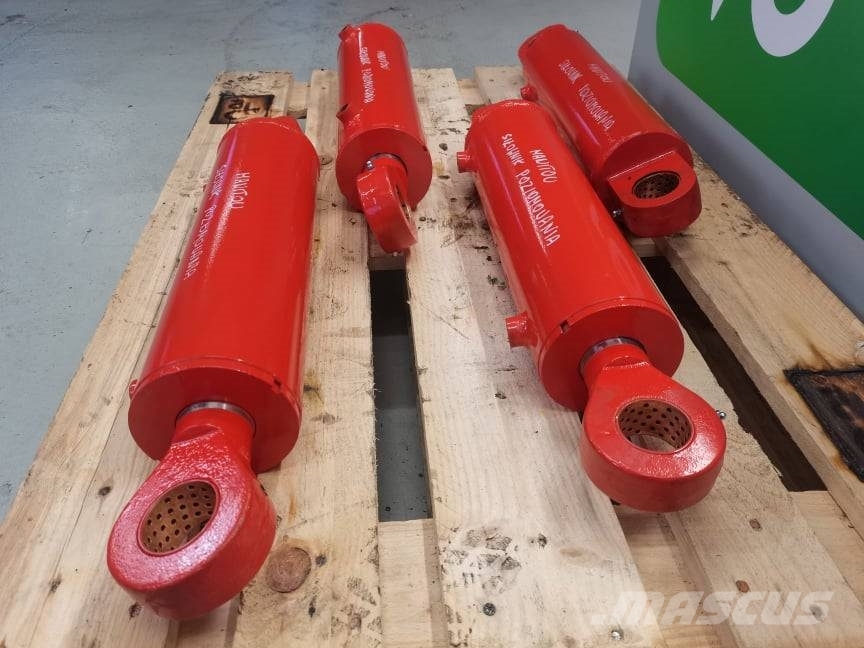 Manitou MT 1637 leveling actuator Výložníky a lyžice