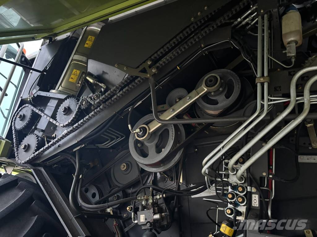 CLAAS Lexion 650 Mietitrebbiatrici