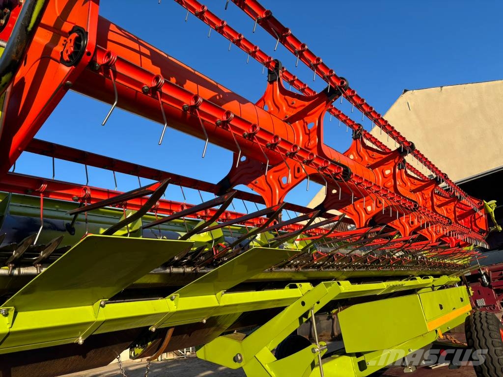 CLAAS Lexion 650 Mietitrebbiatrici