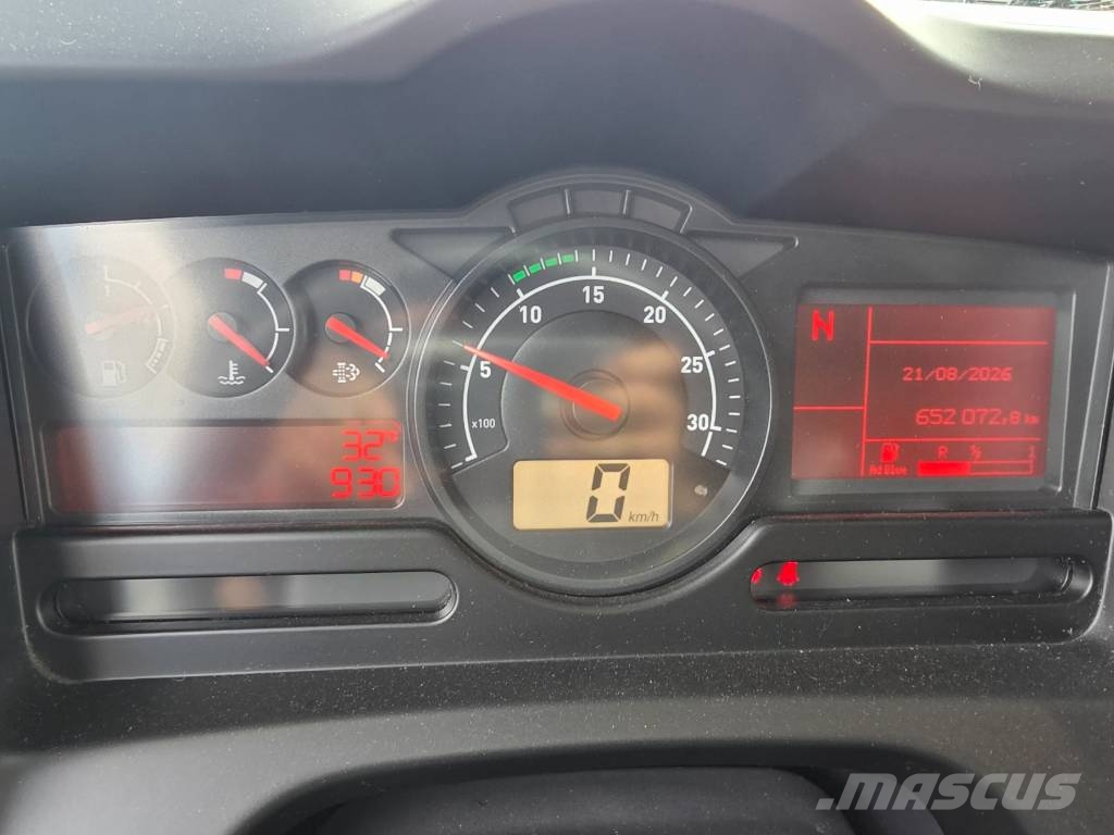 Renault Premium مركبات النقل