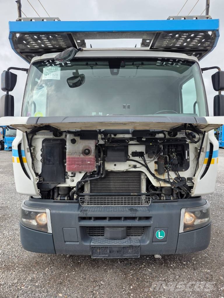 Renault Premium مركبات النقل