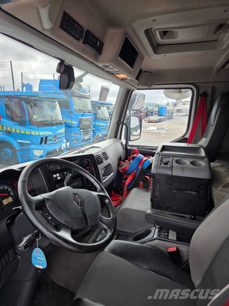 Renault Premium مركبات النقل