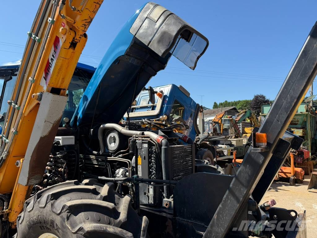 New Holland TM 130 트랙터