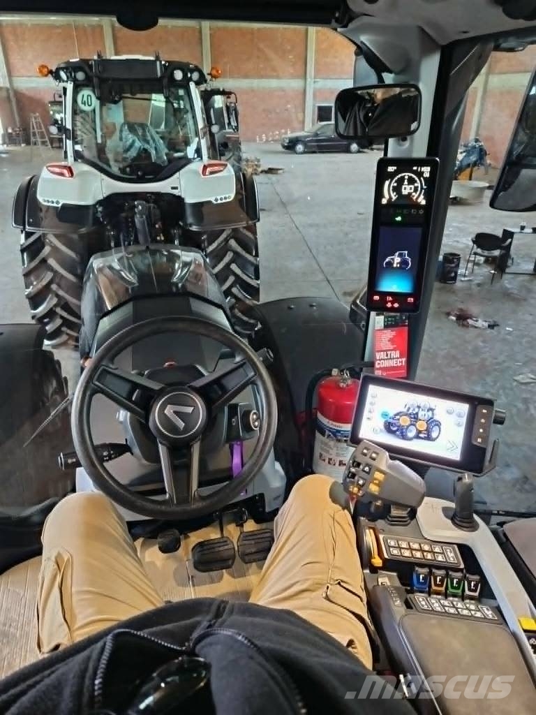 Valtra Q 305 Traktorer