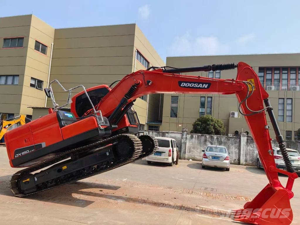 Doosan DX 150 Верижен екскаватор