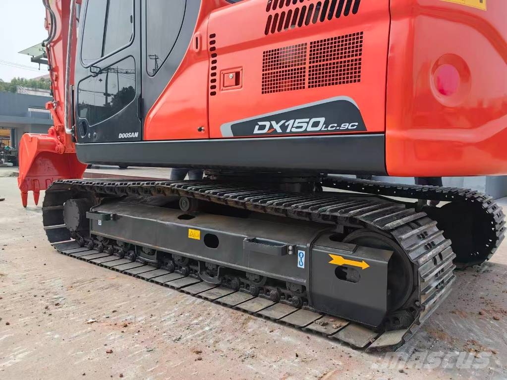Doosan DX 150 Верижен екскаватор