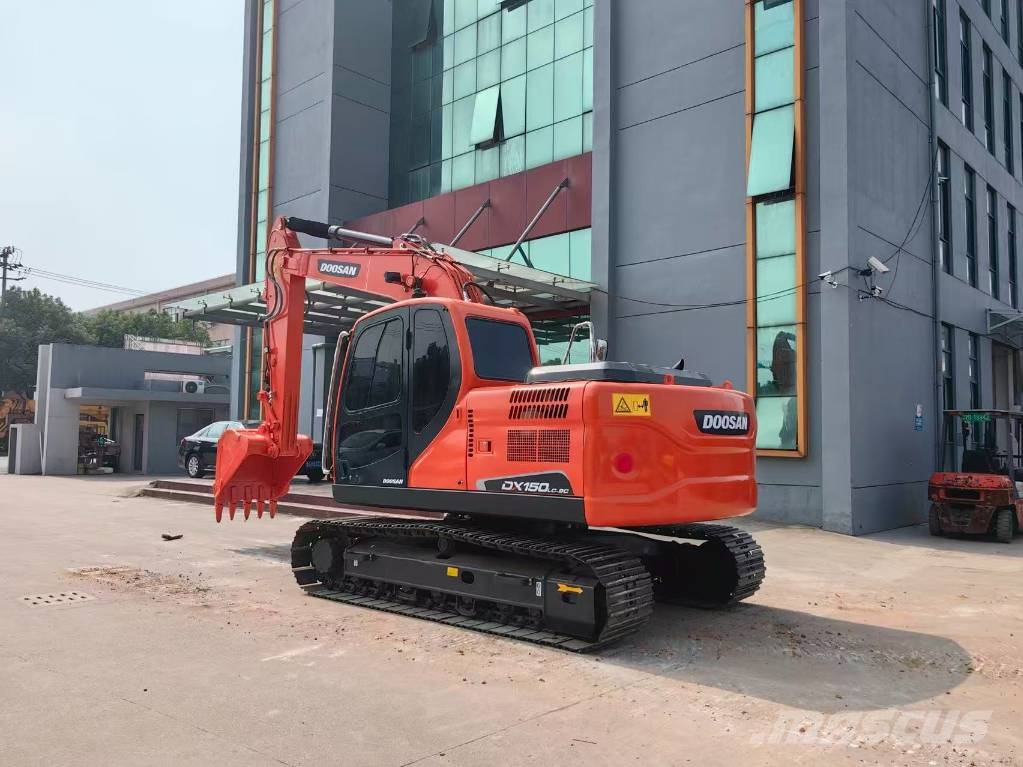 Doosan DX 150 Верижен екскаватор