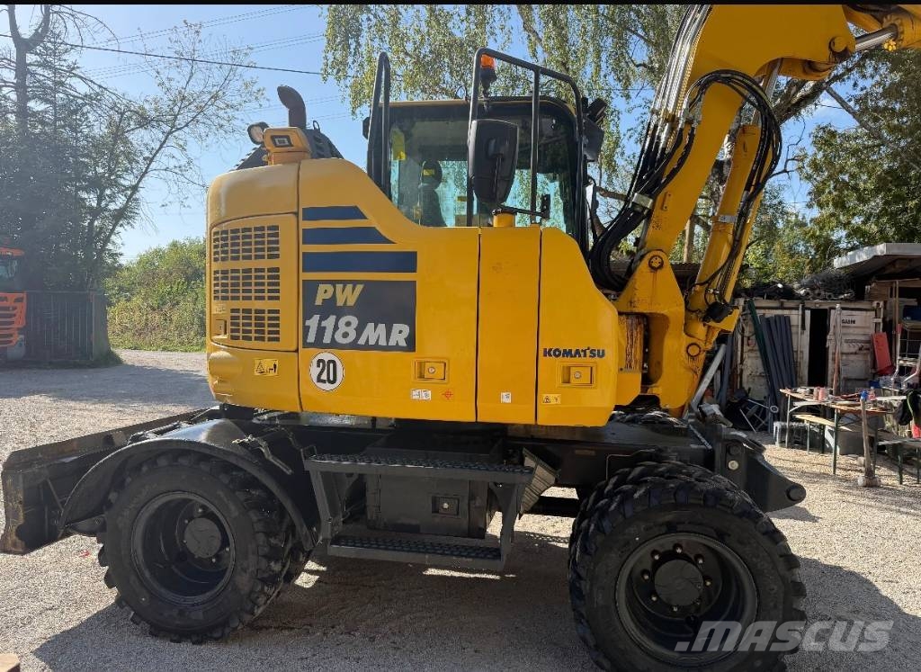 Komatsu PW 118 MR-11 轮式挖掘机