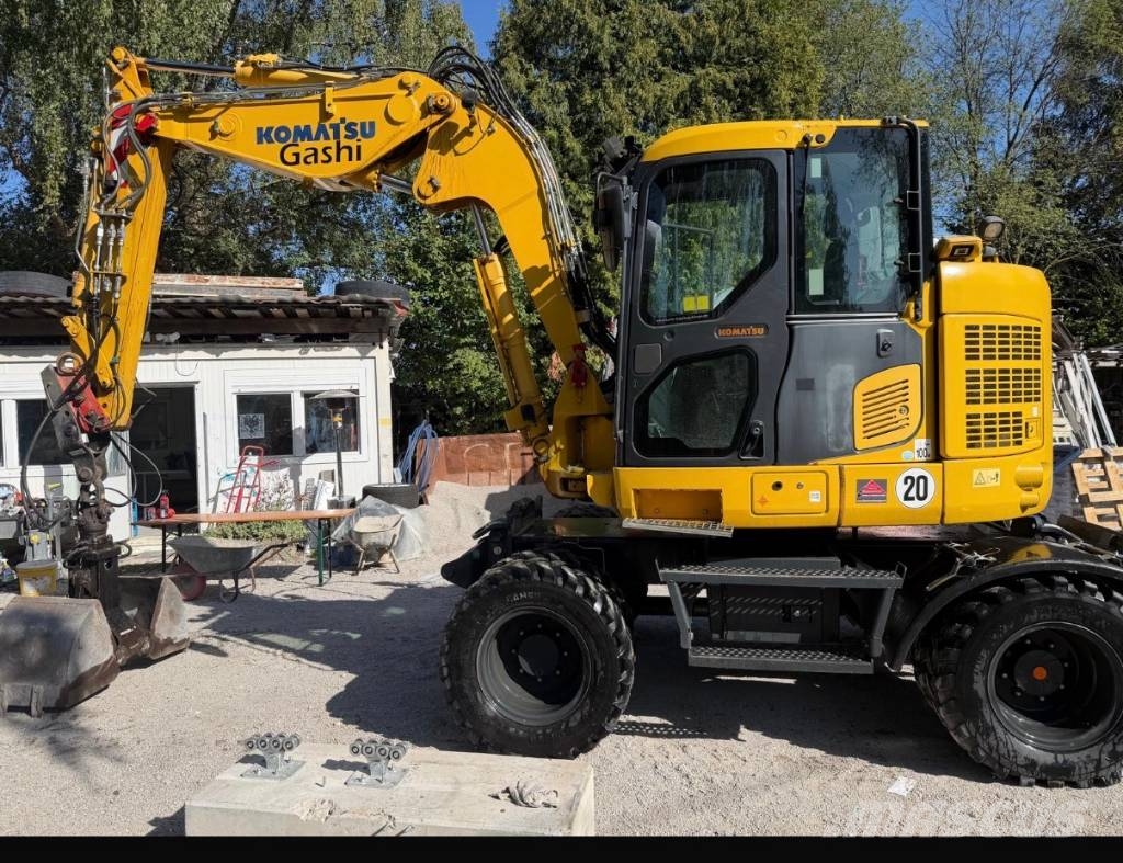 Komatsu PW 118 MR-11 轮式挖掘机