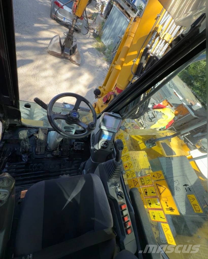 Komatsu PW 118 MR-11 轮式挖掘机