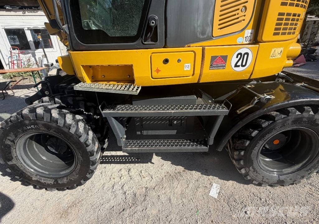 Komatsu PW 118 MR-11 轮式挖掘机